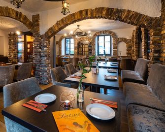 Landhotel Fettehenne - Леверкузен - Ресторан