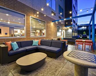 Tru by Hilton Cincinnati Airport South Florence - Florence - Patio