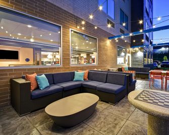 Tru by Hilton Cincinnati Airport South Florence - Florence - Edificio