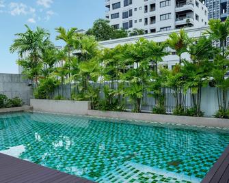 Silom Lofts - Bangkok - Pool