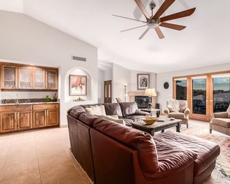 Ridgeway Fountain Hills - Fountain Hills - Living room