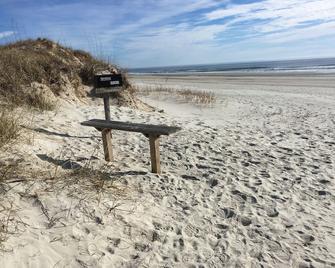 Cozy, Bright Studio 5 Minutes Drive To Beach - Ocean Isle Beach