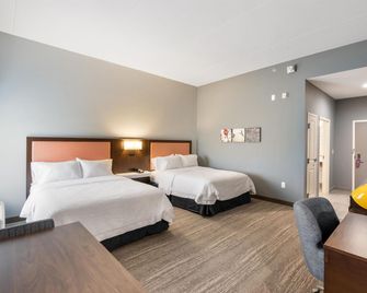 Hampton Inn Winchester N/Conference Center - Winchester - Schlafzimmer