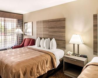 Quality Inn Paris - Paris - Bedroom