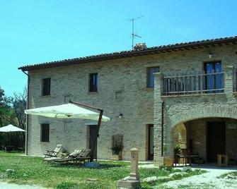 Agriturismo Ca Ferro - Urbino - Gebouw