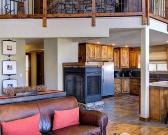 Secluded Capitol Reef Retreat - Bicknell - Cocina