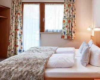 Apartments Alpina - Mayrhofen - Bedroom