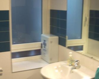 La Marinera - San Sebastian - Bathroom