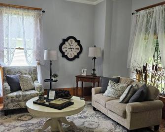 512 Maon House Bed and Breakfast - Richland Center - Sala de estar