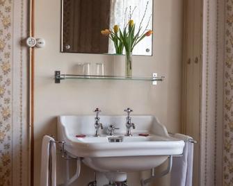 Du Glacier Boutique & Traditions Hotel - Fiesch - Bad