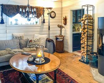 3 Bedroom Gorgeous Home In Molde - Molde - Sala de estar