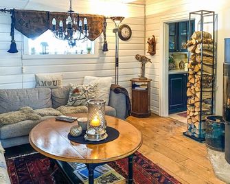3 Bedroom Gorgeous Home In Molde - Molde - Wohnzimmer