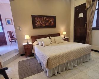 Hotel Carmen - Tarija - Bedroom