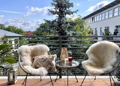 Bali Home Stylische Wohnung Mit Terrasse - Schönefeld - Balcony