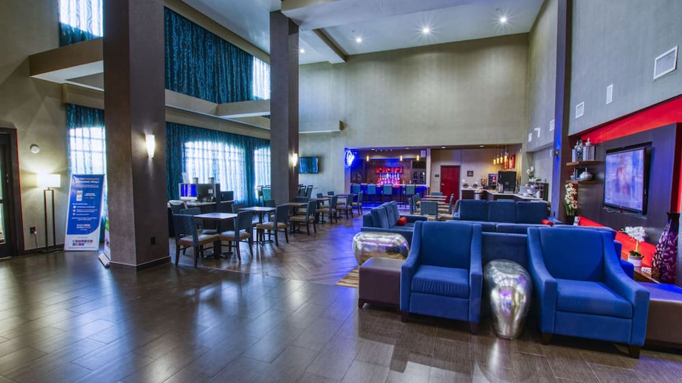 Comfort Suites Waco North - Near University Area