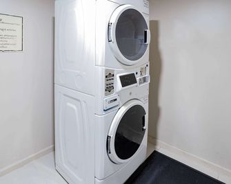 Spark by Hilton Fishkill - Fishkill - Vaskeri