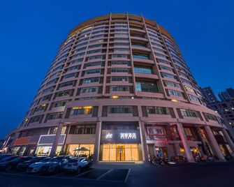 Home Inn Neo Changzhou Wanda Plaza Tongjiang Avenue - Changzhou - Building