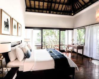 Ijen Resort and Villas - Banyuwangi - Bedroom