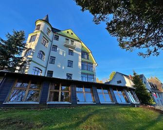 Perla Swieradowa - Świeradów-Zdrój - Edificio