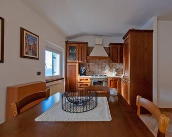 Apartmentsgarda - Baia Del Garda 5 - Garda - Kuchnia