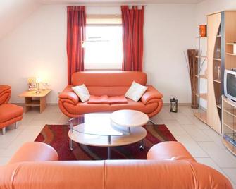 Ferienhaus Stella - Glowe - Wohnzimmer