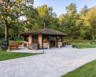 Pension & Glamping Pibernik - Bled