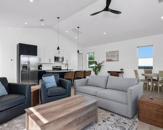 Harbor Place Boathouse Brand New - Marco Island - Living room