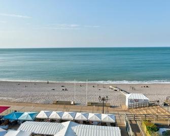 Hotel Le Rayon Vert - Étretat - Pláž