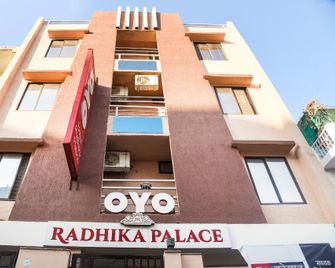 Hotel O Radhika Palace - Bhopal - Edificio