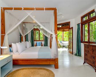 Idle Awhile Villas - Negril - Bedroom