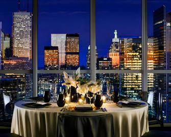 Bisha Hotel Toronto - Toronto - Banquet hall