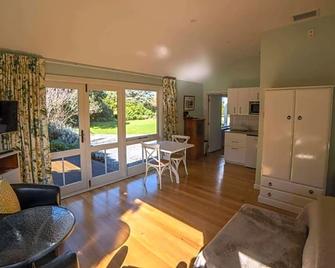 Waipara River Estate - Waipara - Living room