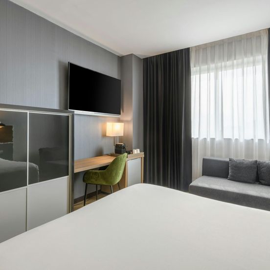 AC Hotels by Marriott Madrid Feria image 1