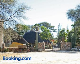 Otjohotozu Guestfarm - Omaruru - Building
