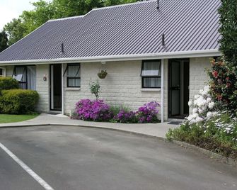 Awatea Park Motel - Palmerston North - Building