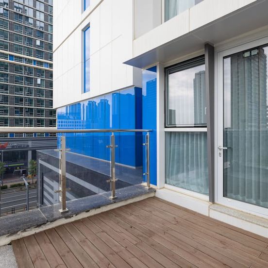 Grand Bleu Hotel & Residence image 1