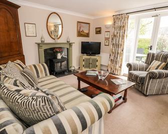 Rosemead - Moreton-in-Marsh - Living room