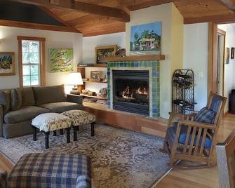 Lovely cottage - Calistoga - Living room