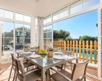 Villa Bini Mestral by Villa Plus - Binibeca - Restaurant