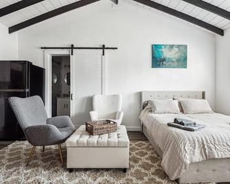 Private Studio Oasis with Nature at Your Doorstep - Thousand Oaks - Bedroom