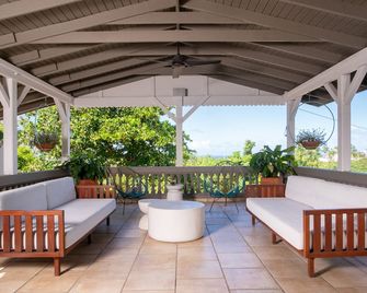 Lazy Parrot Inn - Rincon - Balcone