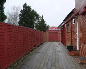 Hostel Pinneberg - Pinneberg - Outdoors view