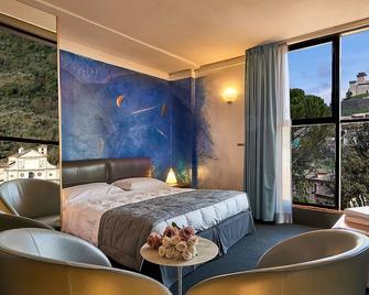 Albornoz Palace Hotel - Spoleto - Camera da letto