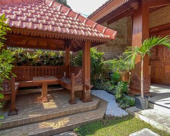 ReVive by Snooze - Banyuwangi - Patio