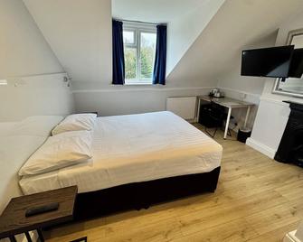 Brentwood Guest House Hotel - Brentwood - Bedroom