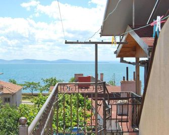 Fener Guest House - Pomorie - Balkon