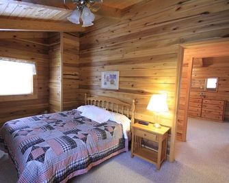 Valley View Cabin with show-stopping vaulted ceilings! - Hico - Habitación