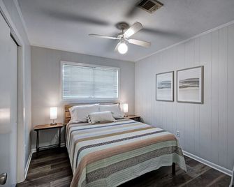 King Bed Fisherman Getaway Near the Reservoir - Ridgeland - Slaapkamer