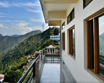 Hotel Mount Pleasant - Pauri - Balcony