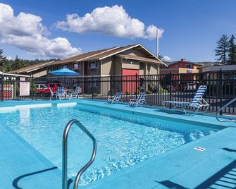 Coachman Inn - Bellingham - Pool